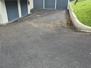 Garage voiture (avec mezzanine pour stockage)