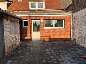 Maison à louer à Neuville st Rémy