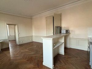 Loue T2 quartier gare Beaune