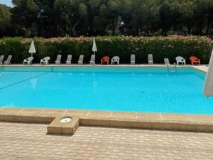 App 50m  terrasse  piscine  tennis