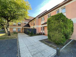Appartement à Beaumont sur Oise avec jardin
