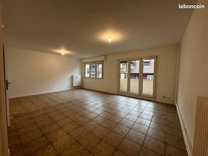 Appartement T3 de 76 33 m² - Cave & garage inclus - Hyper-centre Colmar