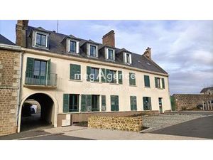 IMMEUBLE 10 LOGEMENTS - LASSAY LES CHATEAUX