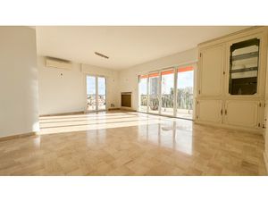 APPARTEMENT TYPE 4/5 120 M2 + TERASSE VUE MER 26 m2 + PARKIN