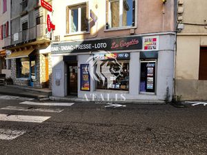 Fond de commerce + murs commerciaux