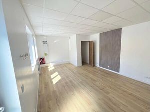 Espace commercial lumineux à louer à Meung-sur-Loire