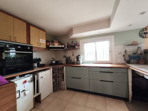 Maison R+1 de 140m2 sur 2500m2 de terrain avec piscine