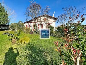 Maison de caractère plain pied proche commodités