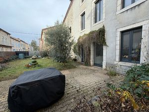 Maison de maître avec appartement indépendant