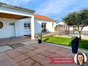 Vente Maison 2 chambres avec double garage et piscine sur parcelle de 540 m²