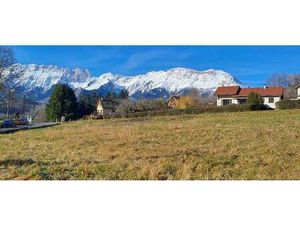 Terrain constructible viabilisé à vendre