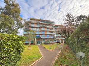 BOURG LES VALENCE  appartement 90 m2 avec terrasse et garage