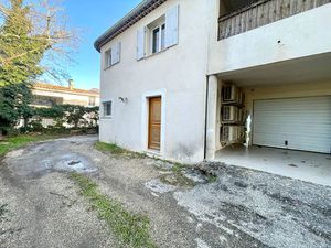 Charleval T4 avec garage