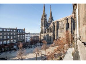 Clermont-Ferrand Cathédrale - Appartement 5 pièces de 198 m² avec ascenseur