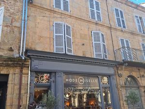 Immeuble centre ville Saint Céré