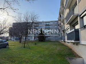 Parking Privé en extérieur Brossolette - 69500 BRON