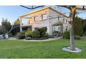 Maison Avignon 196 m² T-7 à vendre  599 000 €