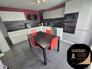 Maison 4 chambres avec garage sur 800m2 de terrain proche GE