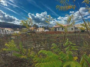 Terrain constructible viabilisé à vendre