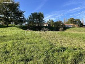 Terrain 1 124 m² La Douze