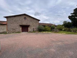 Location Bureaux et commerces au Loroux-Bottereau (44430) : à louer / Le Loroux-Bottereau