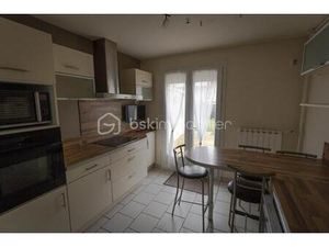 Maison de ville de 82 m² à Pont-Du-Chateau