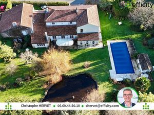 Maison 11 pièces - 383 m²