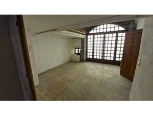 Appartement atypique avec jardin en rez-de-chaussée dans le centre de MONTFERRAND