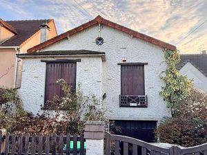 Maison à rénover sur très beau terrain de 547 m²