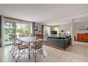 Maison de 5 pièces de 175 m² située à Saint-Brice-sous-Forêt