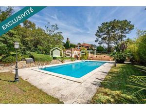 Villa T6 vue collines proche centre ville la Môle