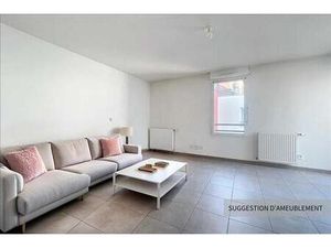 Appartement 3 pièces récent - 67 m2 - balcon - piscine