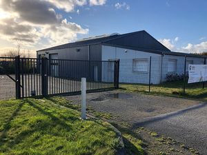 A louer LANDIVISIAU ZI du VERN  Local d'activité 550 m2