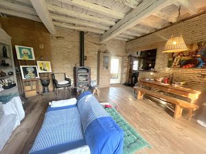 Maison T3 avec dépendance sur un terrain de 6000 m2