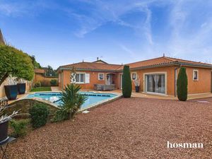 Maison 5 pièces  130 m²   4 chambres et jardin  Allée des Flandres  Jonage