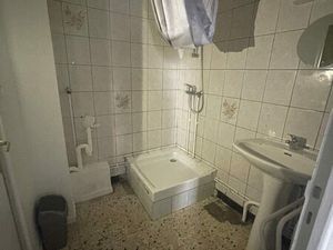 Immeuble de rapport deux studios et un T5