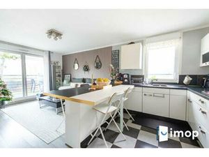 Chaleureux appartement familial trois chambres