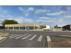 Location commerce POITIERS 611 m²