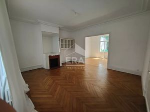 Maison 6 pièces 144 m² à louer orléans 45100 ? | ERA Immobilier