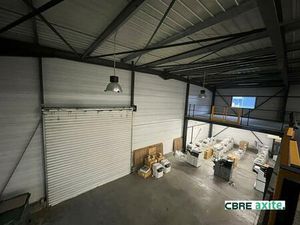 Vente local d'activités CHAPAREILLAN 720 m²