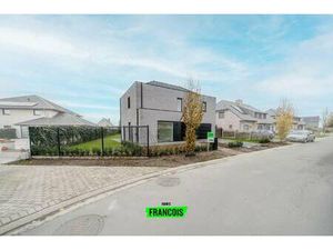 Huis te huur in Diksmuide met 4 slaapkamers