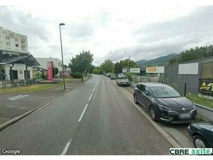 Location commerce SAINT-MARTIN-D'HÈRES 1 300 m²