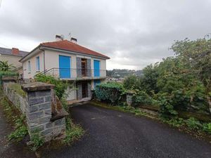 Maison avec un T3  T2  T1  garage  jardin