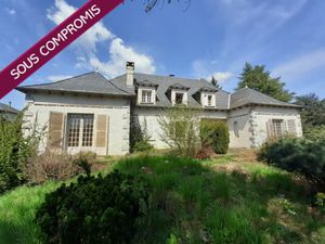 Maison 11 chambres  ARGENTAT centre