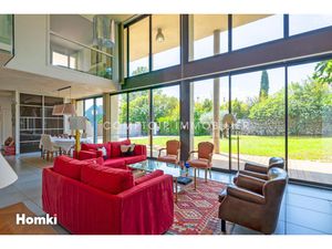 Maison 5pièce(s) 3chambre(s) 164 m² Sommières (30250)