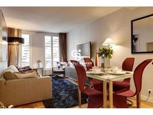 Appartement de luxe de 58 m2 en vente Champs-Elysées  Madeleine  Triangle d’or  Paris  Île