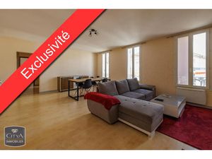 Immeuble à vendre 189 m² - Lussac (33) - 173 000€
