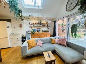 Brugge centrum ENERGIEZUINIG CHARMANT INSTAPKLAAR WOONHUIS met TUIN en 4 SLAAPKAMERS