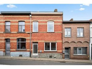 Te renoveren rijwoning te Tienen op wandelafstand van station