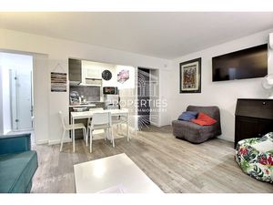 LE LAVANDOU - STUDIO - 29 M² - LOGGIA - RESIDENCE 'LA MERIDIENNE'